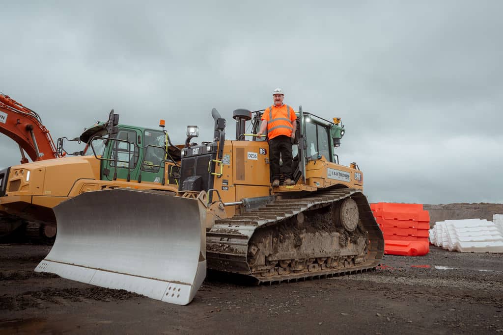 BULLDOZER (DOZER) OPERATOR
